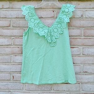 Lilly Pulitzer | Kelly Green lace detail collar top size xs
